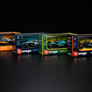 Bburago Formula 1 Die-Cast Collectible Car